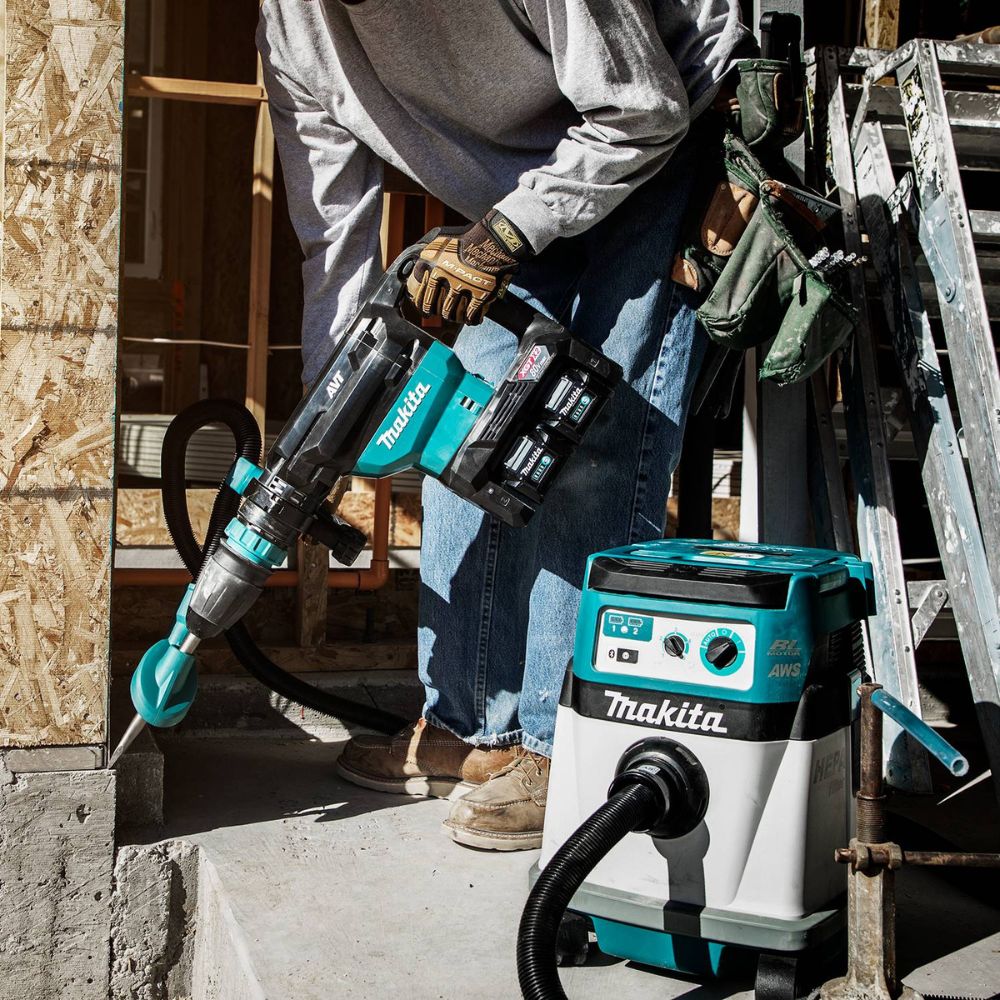 Makita GMH02PM 80V max (40V max X2) XGT 28 lb. AVT® Demolition Hammer Kit - 20