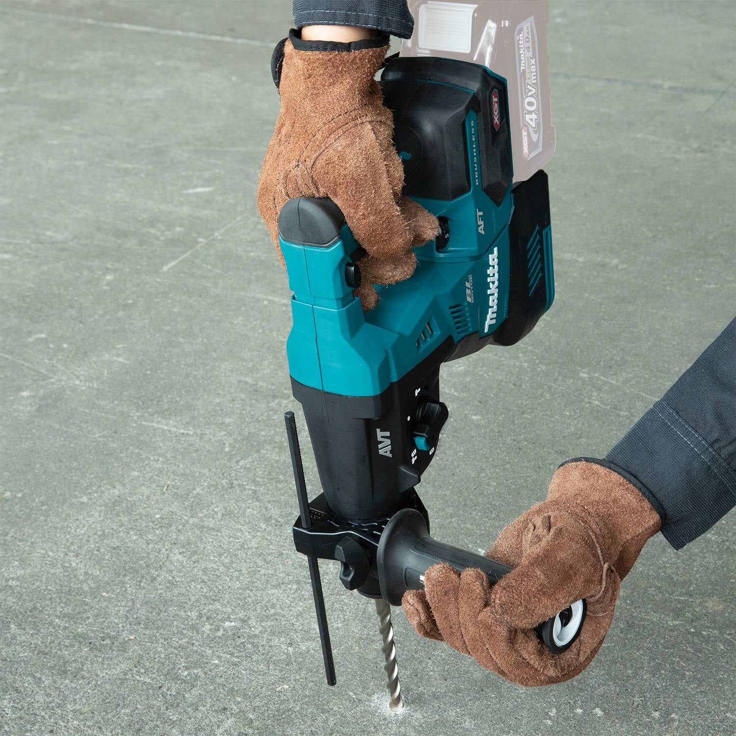 Makita GRH01Z 40V max XGT® 1-1/8" AVT® Rotary Hammer - 9