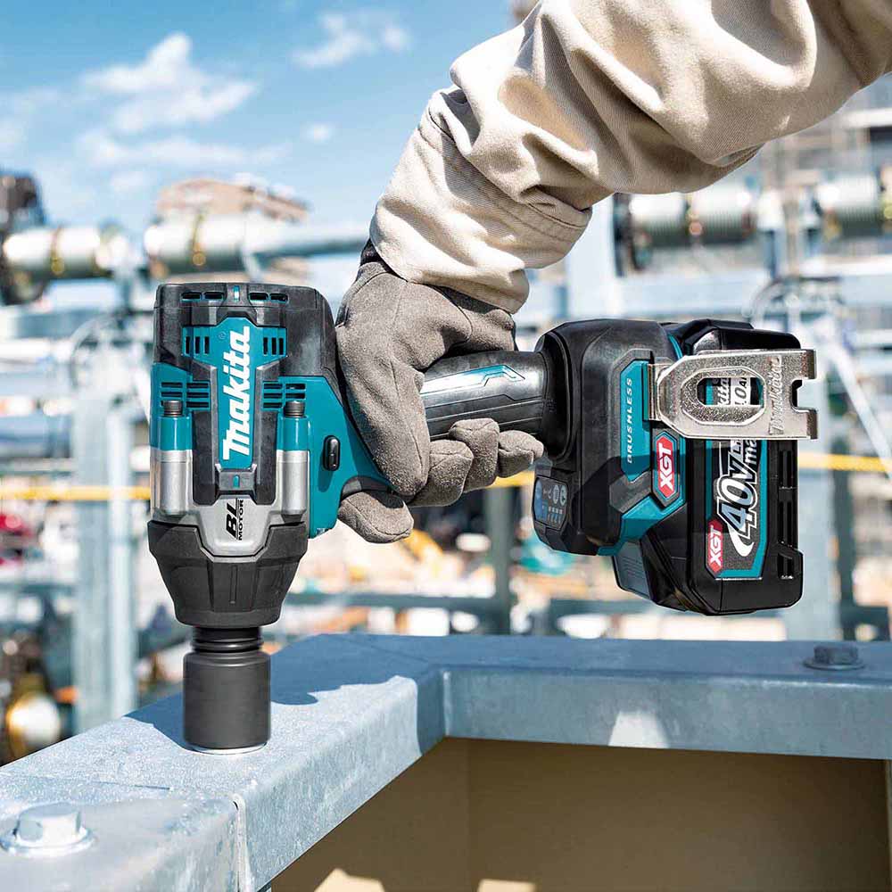 Makita GWT08D 40V max XGT 1/2" Sq. Drive Impact Wrench Kit - 8