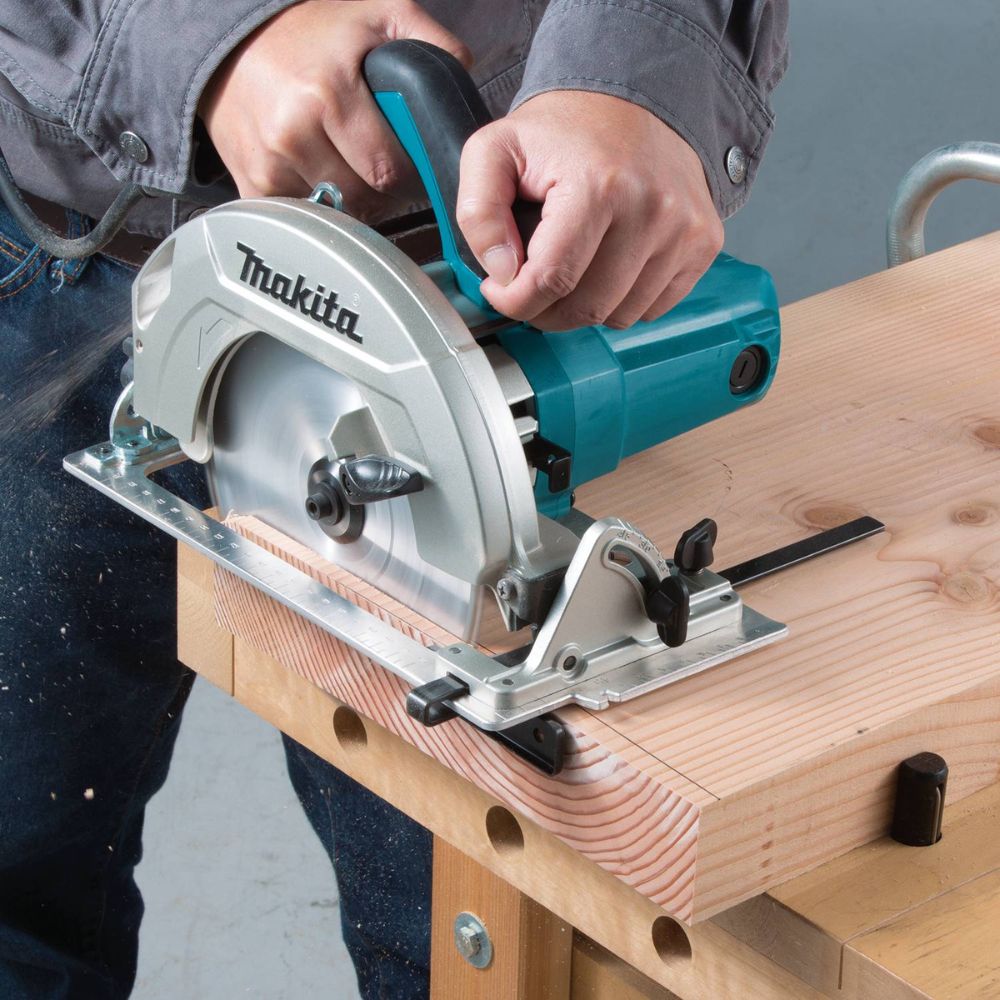 Makita HS7610 7-1/4" Circular Saw - 18