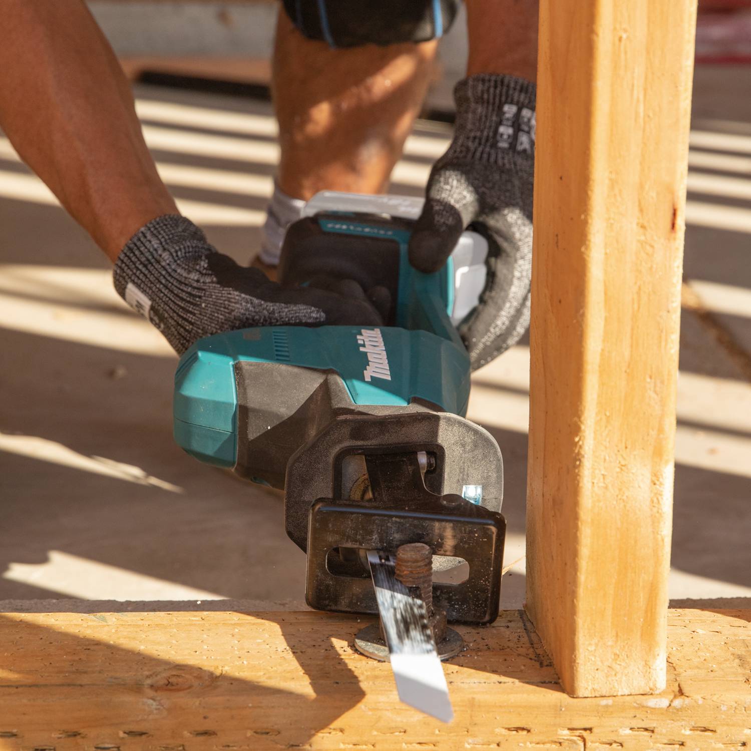 Makita XRJ08Z 18V LXT Lithium-Ion Brushless Cordless Compact One-Handed Recipro Saw, Tool Only - 14